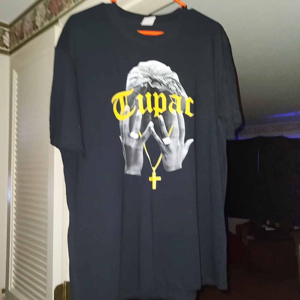 ☆NWOT Black 2 Pac Tupac Shakur  T-shirt☆